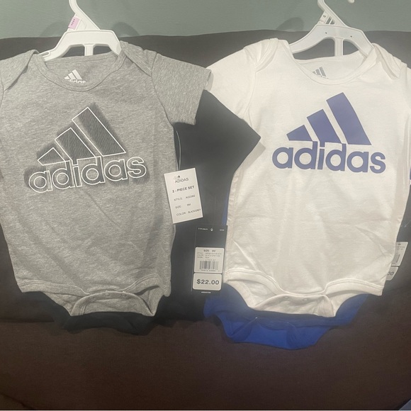 Infant Adidas Onesie 4 pack 9months - Picture 11 of 11